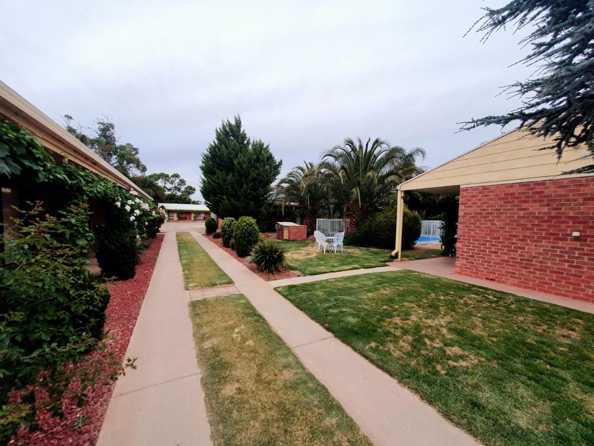 Roundhouse Motel Peterborough Εξωτερικό φωτογραφία