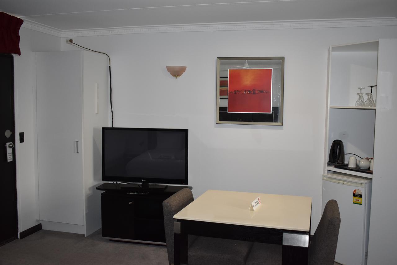 Roundhouse Motel Peterborough Εξωτερικό φωτογραφία