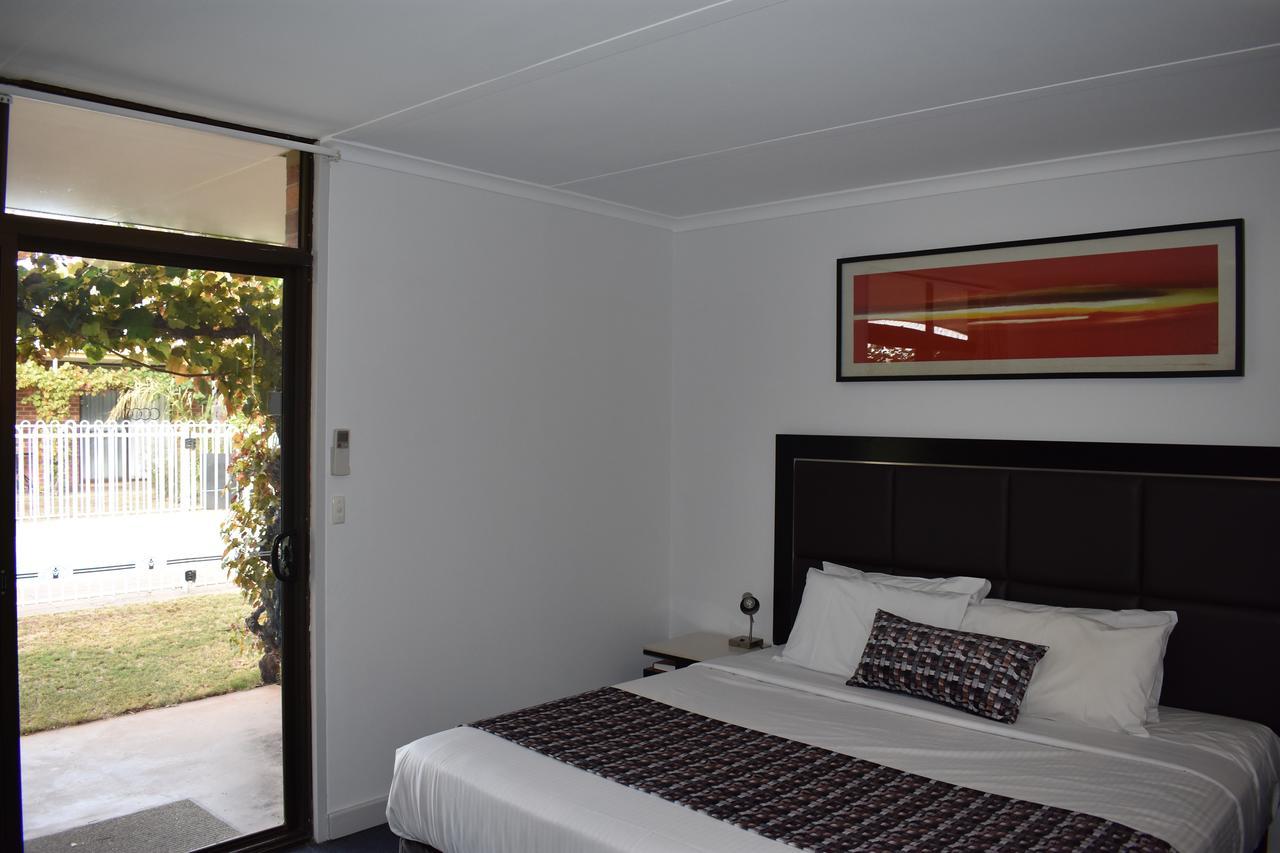 Roundhouse Motel Peterborough Εξωτερικό φωτογραφία