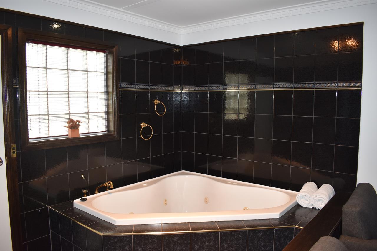 Roundhouse Motel Peterborough Εξωτερικό φωτογραφία